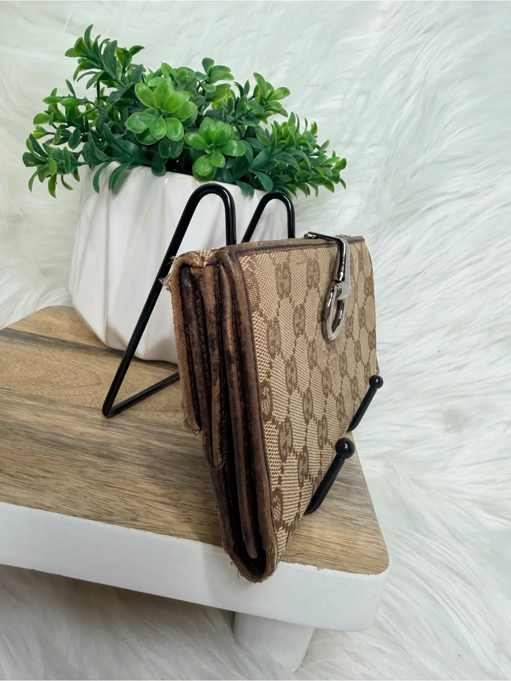 Gucci GG Canvas Continental Wallet with Ring Hardware - Picture 2 of 12